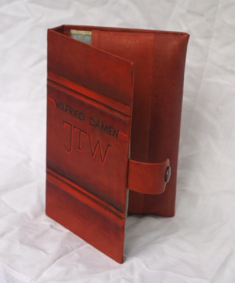 2013_leather_dust-cover_for_tablet_0217